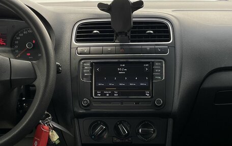 Volkswagen Polo VI (EU Market), 2012 год, 750 000 рублей, 17 фотография