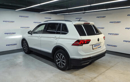 Volkswagen Tiguan II, 2022 год, 3 450 000 рублей, 4 фотография