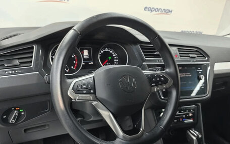 Volkswagen Tiguan II, 2022 год, 3 450 000 рублей, 6 фотография