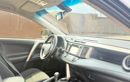 Toyota RAV4, 2014 год, 1 250 000 рублей, 14 фотография