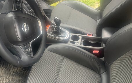 Opel Astra J, 2011 год, 580 000 рублей, 9 фотография