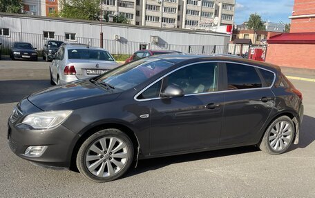 Opel Astra J, 2011 год, 580 000 рублей, 3 фотография