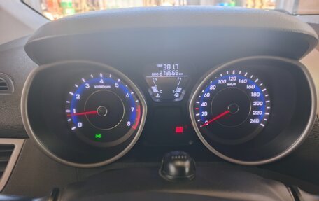 Hyundai Avante, 2011 год, 970 000 рублей, 17 фотография