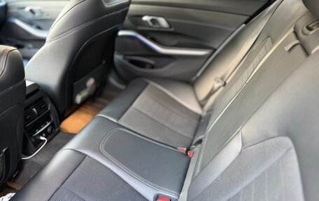 BMW 3 серия, 2019 год, 3 500 000 рублей, 14 фотография