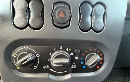 Renault Logan I, 2013 год, 500 000 рублей, 19 фотография