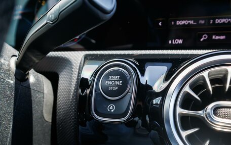 Mercedes-Benz A-Класс, 2018 год, 2 330 000 рублей, 19 фотография