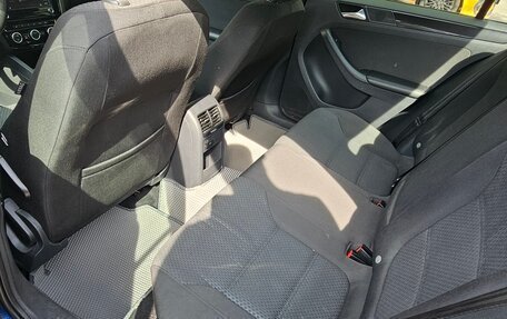 Volkswagen Jetta VI, 2012 год, 950 000 рублей, 10 фотография