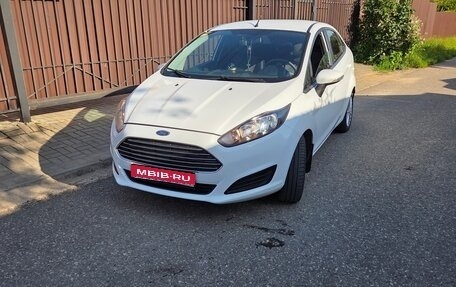 Ford Fiesta, 2015 год, 830 000 рублей, 1 фотография