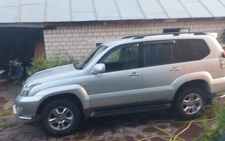 Toyota Land Cruiser Prado 120 рестайлинг, 2006 год, 1 899 000 рублей, 6 фотография