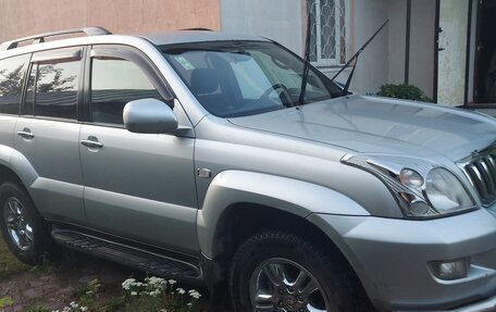 Toyota Land Cruiser Prado 120 рестайлинг, 2006 год, 1 899 000 рублей, 2 фотография