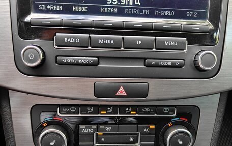 Volkswagen Passat B7, 2011 год, 1 040 000 рублей, 14 фотография