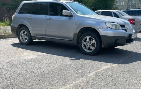 Mitsubishi Outlander III рестайлинг 3, 2003 год, 435 000 рублей, 2 фотография