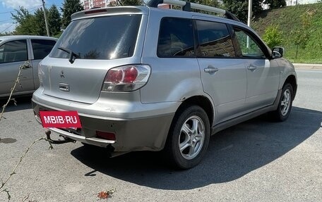 Mitsubishi Outlander III рестайлинг 3, 2003 год, 435 000 рублей, 3 фотография