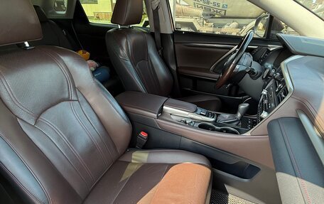 Lexus RX IV рестайлинг, 2017 год, 4 270 000 рублей, 12 фотография