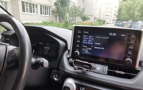 Toyota RAV4, 2021 год, 3 550 000 рублей, 22 фотография