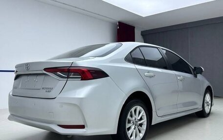 Toyota Corolla, 2023 год, 1 700 600 рублей, 2 фотография