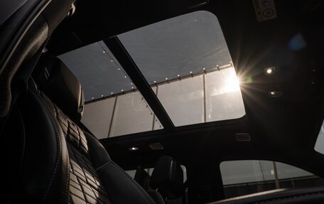 Cadillac Escalade V, 2021 год, 14 000 000 рублей, 10 фотография