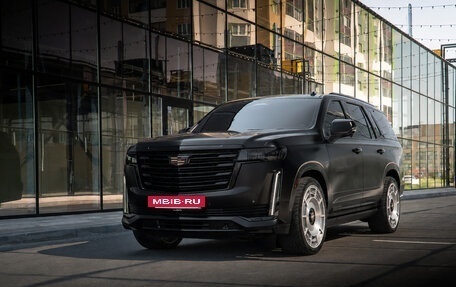 Cadillac Escalade V, 2021 год, 14 000 000 рублей, 3 фотография