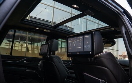 Cadillac Escalade V, 2021 год, 14 000 000 рублей, 25 фотография