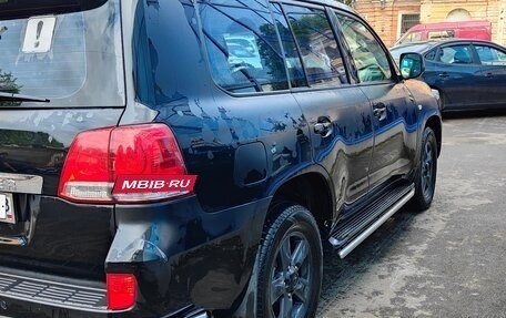 Toyota Land Cruiser 200, 2011 год, 3 599 000 рублей, 5 фотография