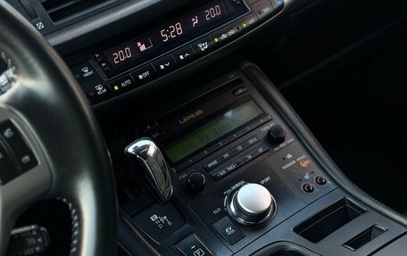 Lexus CT I рестайлинг, 2013 год, 1 550 000 рублей, 22 фотография
