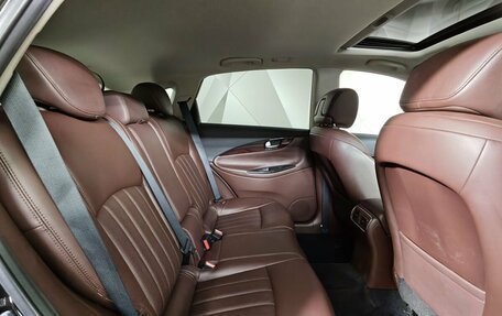 Infiniti QX50 I рестайлинг, 2016 год, 2 159 000 рублей, 16 фотография