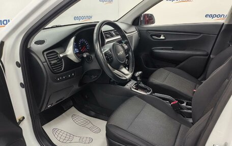 KIA Rio IV, 2022 год, 1 715 000 рублей, 9 фотография