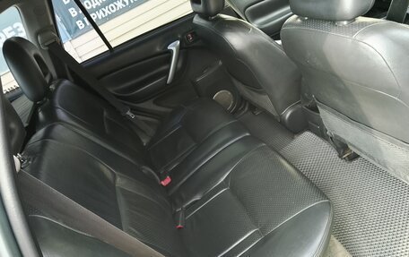 Toyota RAV4, 2004 год, 950 000 рублей, 9 фотография