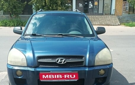 Hyundai Tucson III, 2005 год, 495 000 рублей, 1 фотография