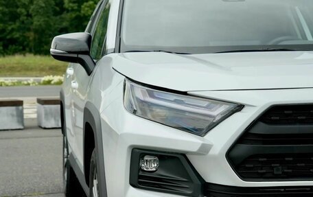 Toyota RAV4, 2024 год, 3 550 000 рублей, 3 фотография