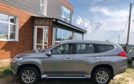 Mitsubishi Pajero Sport III рестайлинг, 2018 год, 1 900 000 рублей, 6 фотография