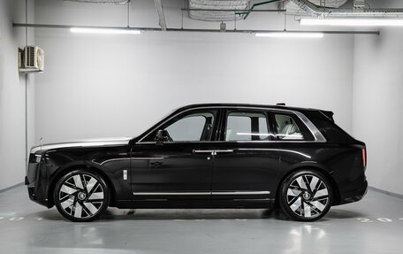 Rolls-Royce Cullinan, 2025 год, 59 500 000 рублей, 7 фотография
