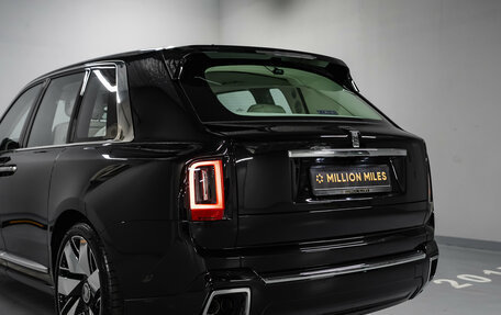 Rolls-Royce Cullinan, 2025 год, 59 500 000 рублей, 16 фотография