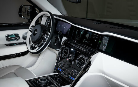 Rolls-Royce Cullinan, 2025 год, 59 500 000 рублей, 30 фотография