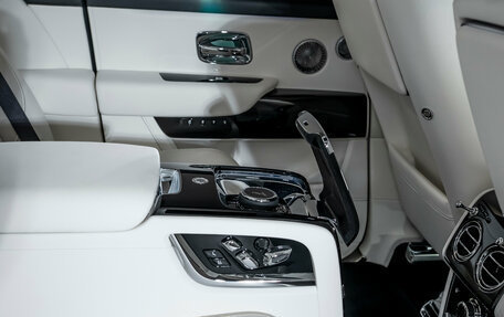 Rolls-Royce Cullinan, 2025 год, 59 500 000 рублей, 35 фотография