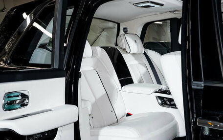 Rolls-Royce Cullinan, 2025 год, 59 500 000 рублей, 33 фотография