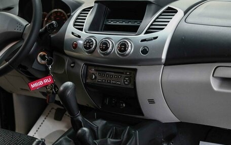 Mitsubishi L200 IV рестайлинг, 2011 год, 1 350 000 рублей, 10 фотография