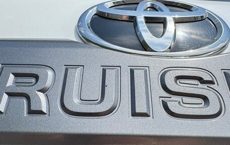 Toyota Land Cruiser Prado 150 рестайлинг 2, 2021 год, 4 399 000 рублей, 11 фотография