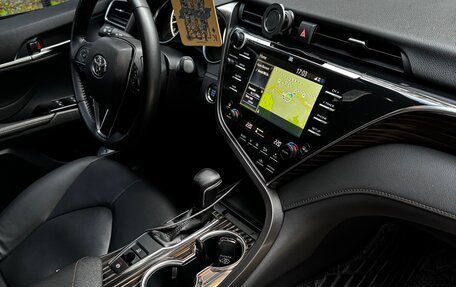 Toyota Camry, 2019 год, 3 600 000 рублей, 14 фотография