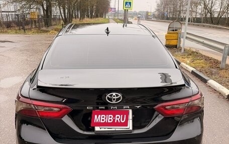 Toyota Camry, 2018 год, 1 659 000 рублей, 2 фотография