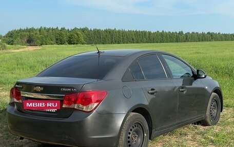 Chevrolet Cruze II, 2011 год, 379 000 рублей, 6 фотография