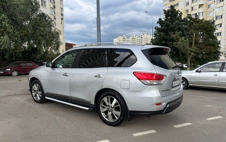 Nissan Pathfinder, 2016 год, 1 930 000 рублей, 3 фотография