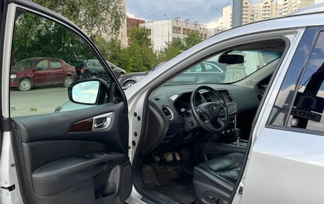 Nissan Pathfinder, 2016 год, 1 930 000 рублей, 9 фотография