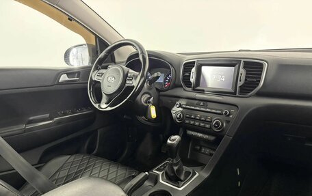 KIA Sportage IV рестайлинг, 2018 год, 1 900 000 рублей, 19 фотография