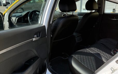 Hyundai Elantra VI рестайлинг, 2019 год, 1 150 000 рублей, 6 фотография