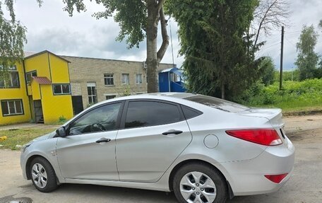 Hyundai Solaris II рестайлинг, 2016 год, 1 300 000 рублей, 3 фотография