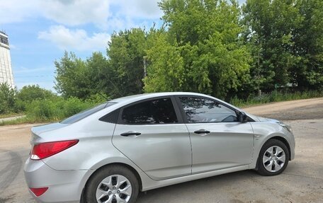 Hyundai Solaris II рестайлинг, 2016 год, 1 300 000 рублей, 4 фотография