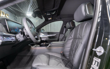 BMW 7 серия, 2025 год, 16 500 000 рублей, 10 фотография