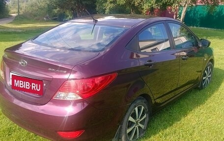 Hyundai Solaris II рестайлинг, 2011 год, 720 000 рублей, 5 фотография