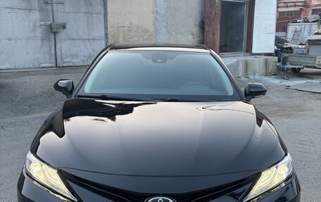 Toyota Camry, 2019 год, 2 300 000 рублей, 1 фотография